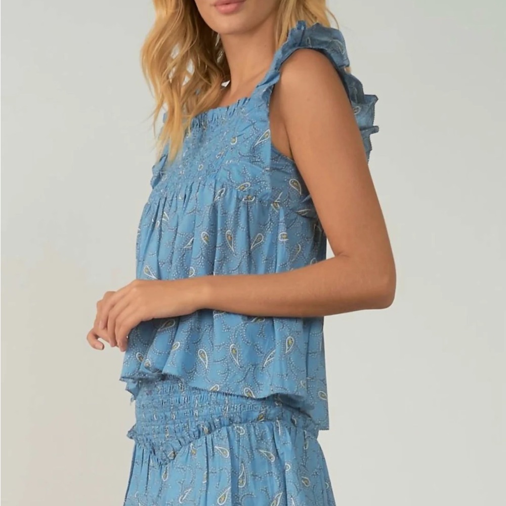 Elan blue paisley square neck sleeveless top new size L